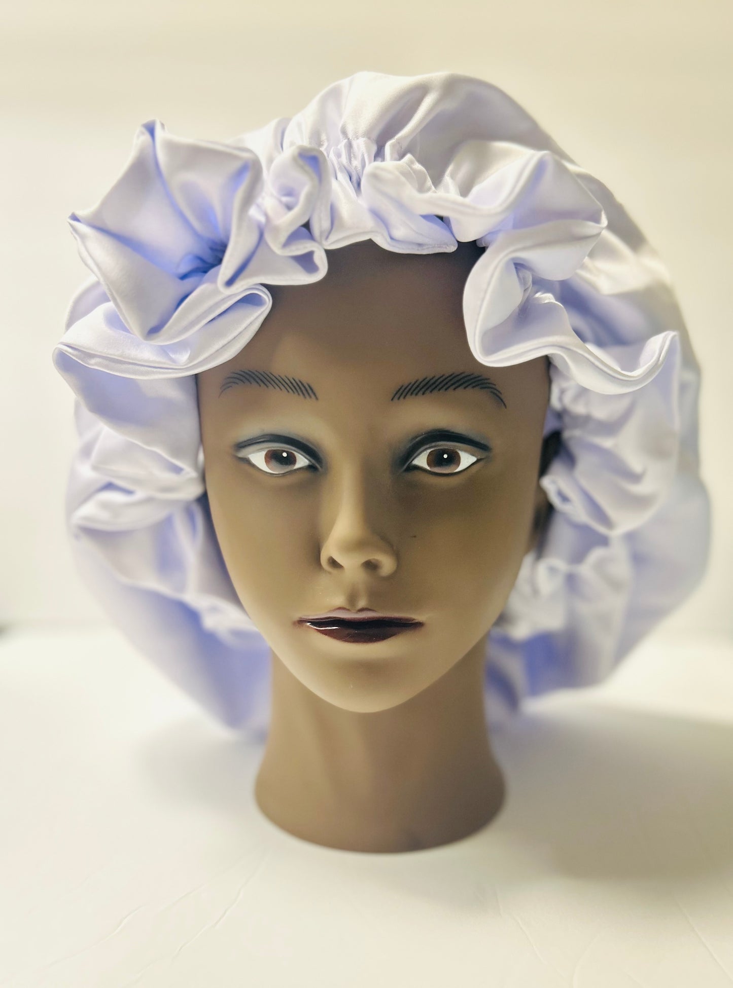 Maxi Satin Bonnets