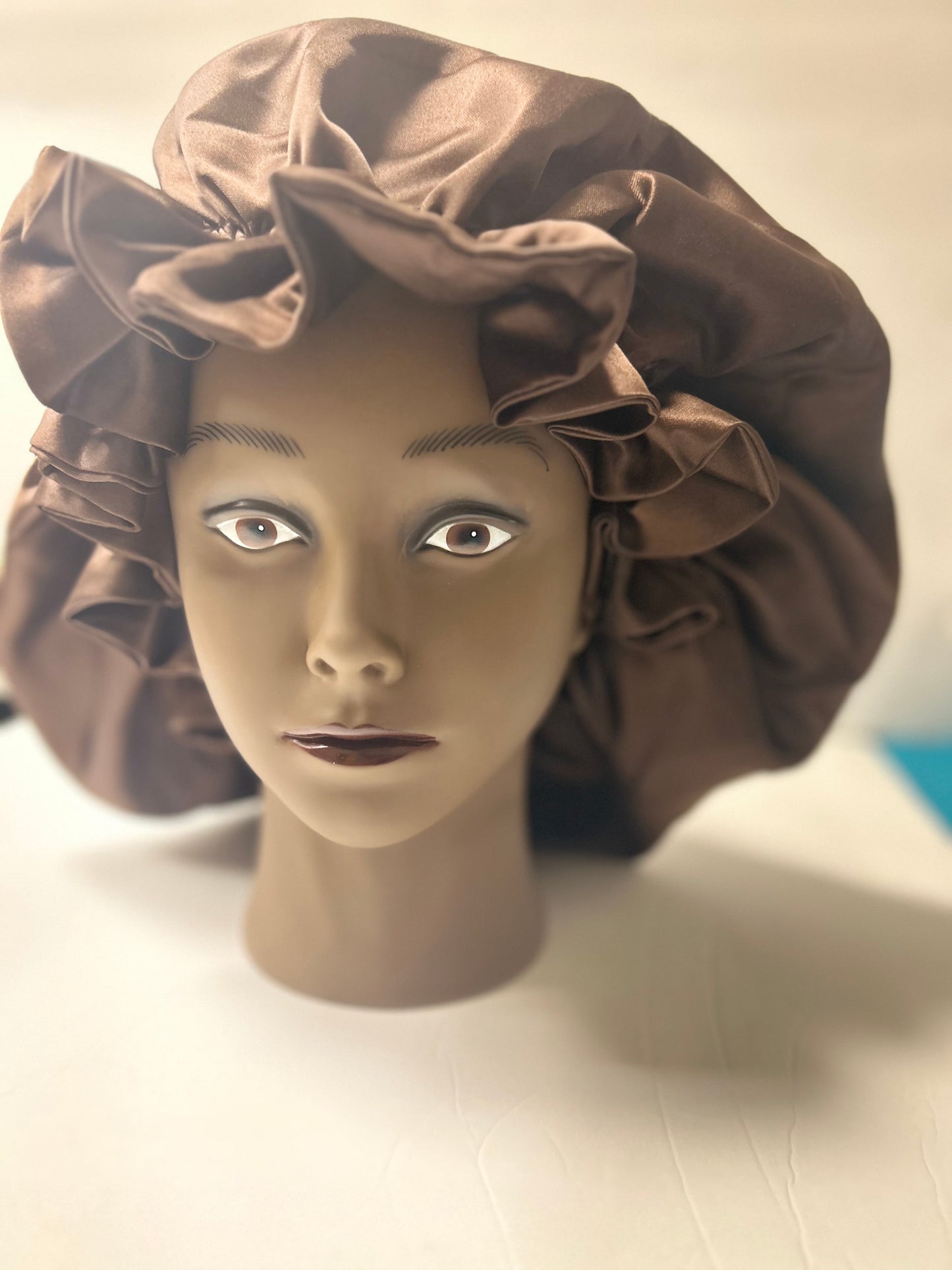 Maxi Satin Bonnets
